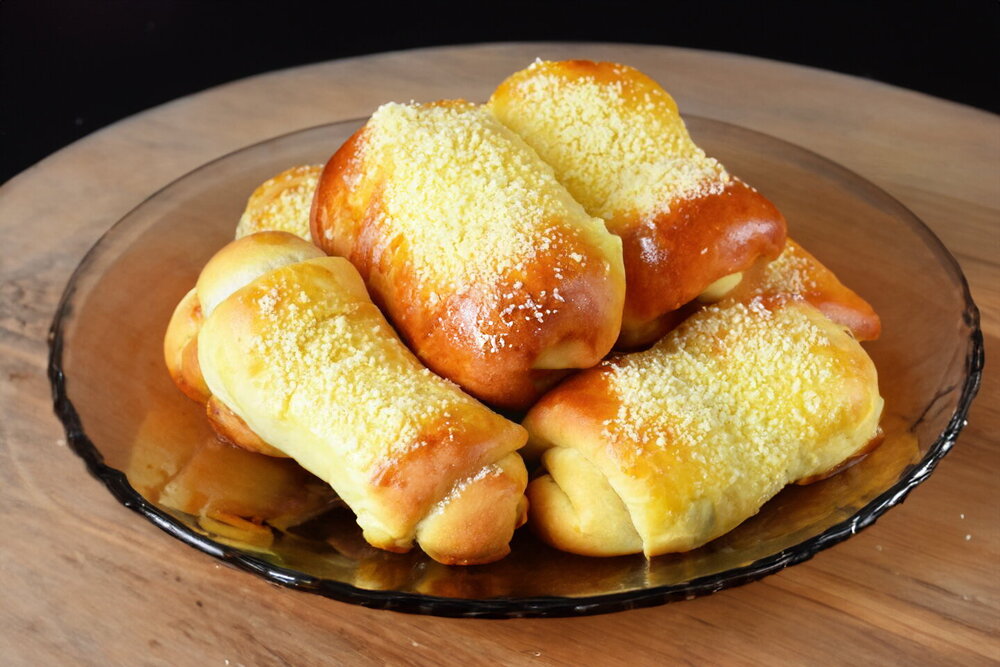 Buns with Condensed Milk