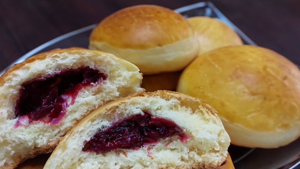 The Fluffiest Cherry Buns