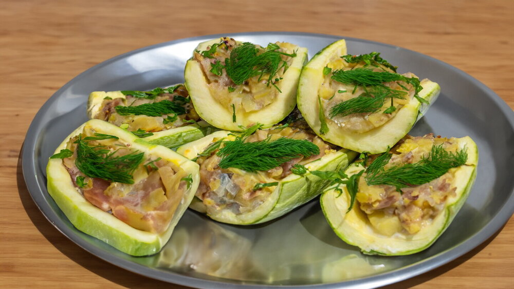 Stuffed Zucchini Boats with Tuna