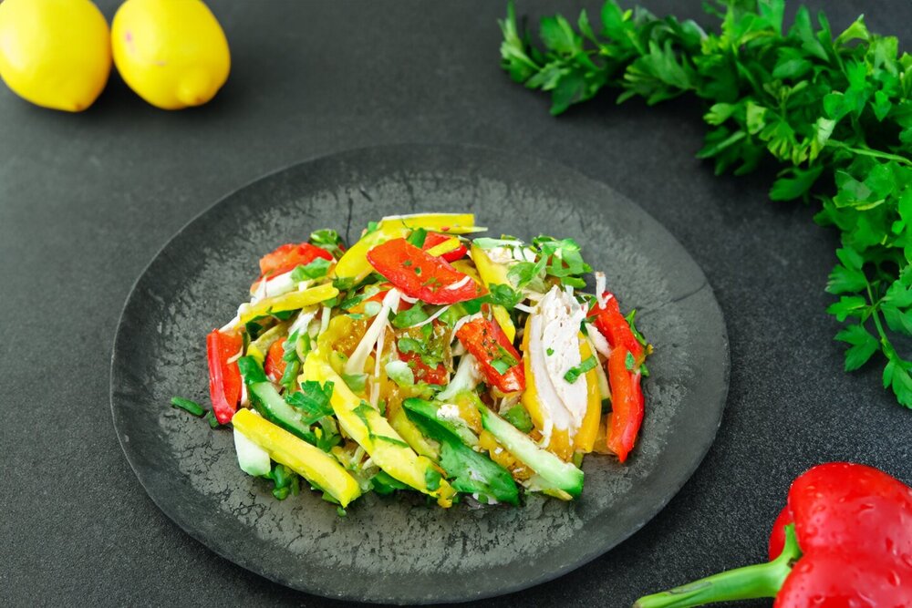 Chicken and Vegetable Salad Without Mayonnaise