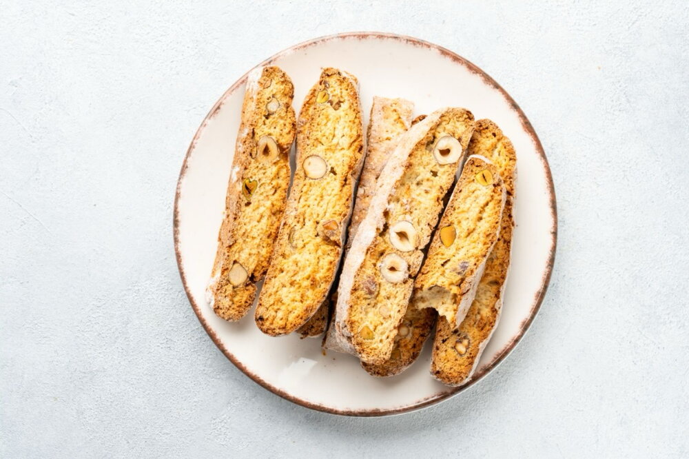Biscotti with hazelnuts and orange