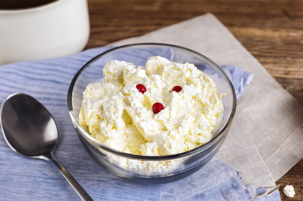 Homemade Country-Style Curd Cheese