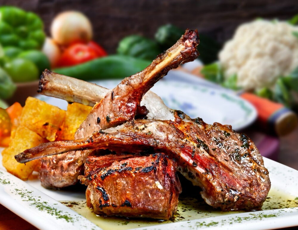 Lamb chops with vegetable stew