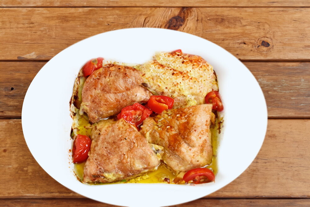 Oven-Baked Chicken Thighs with Mayonnaise and Garlic