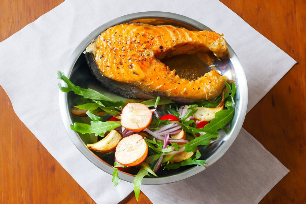 Juicy Pan-Fried Pink Salmon Steaks