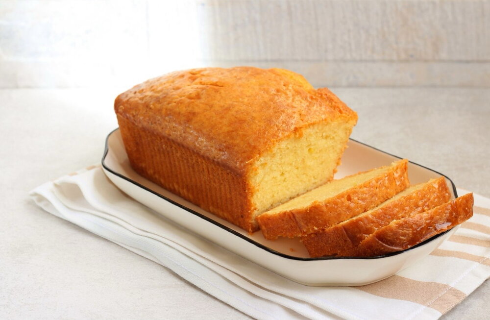 Marzipan loaf cake