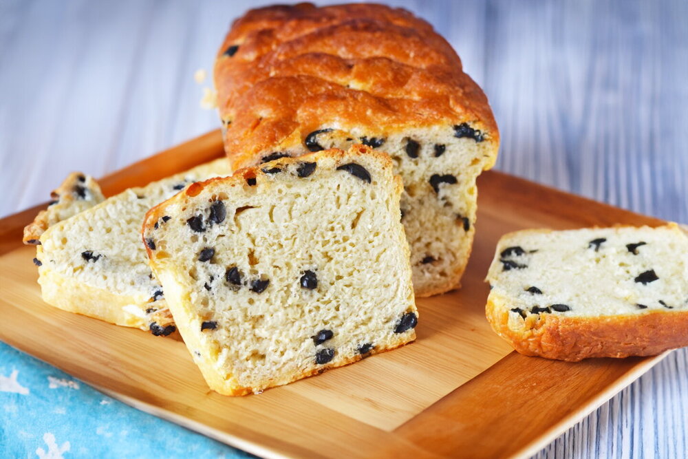 Spanish Olive Bread with Olive Oil