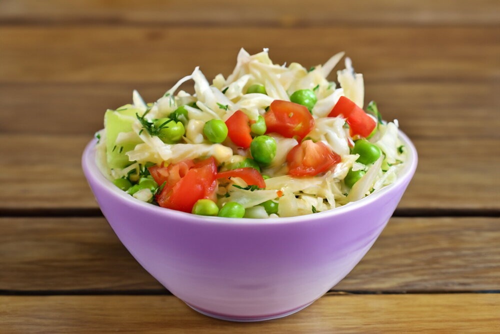 Cabbage Salad with Green Peas