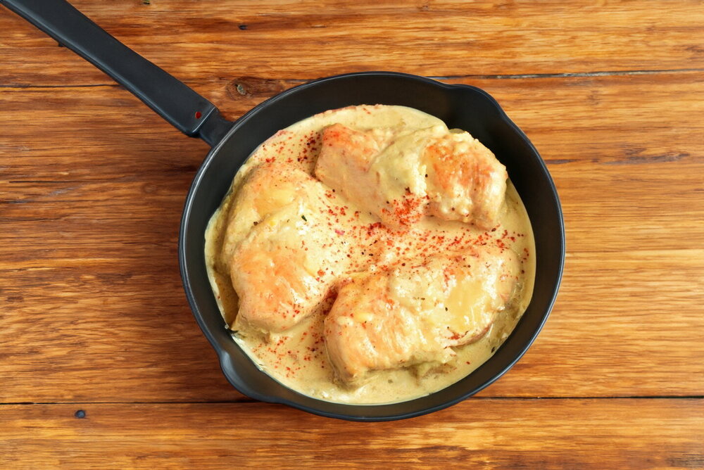 Chicken in Creamy Cheese Sauce
