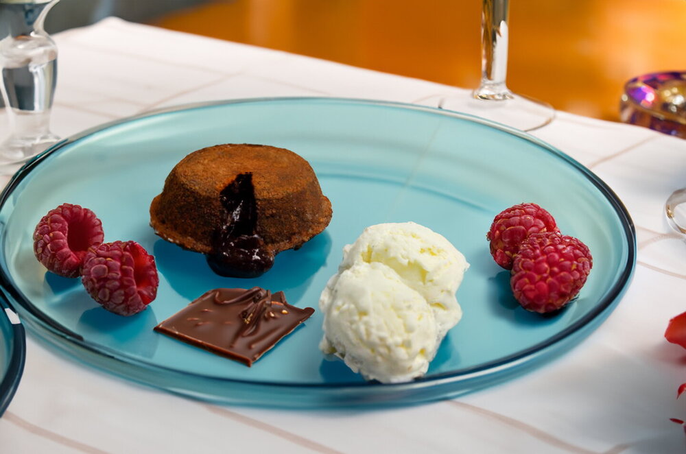 Chocolate Lava Cake (Molten Center)