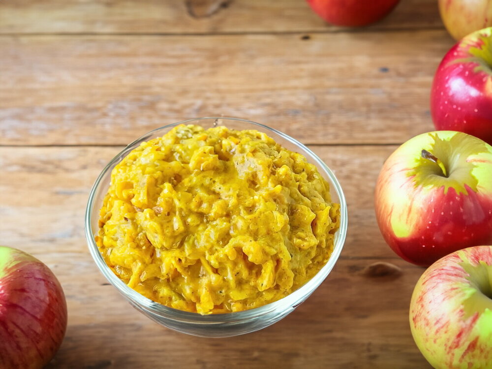 Curry Sauce with Apple Pieces