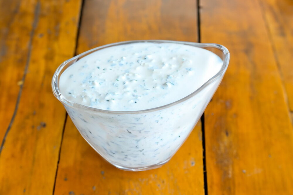 Sour Cream Tartar Sauce with Pickles