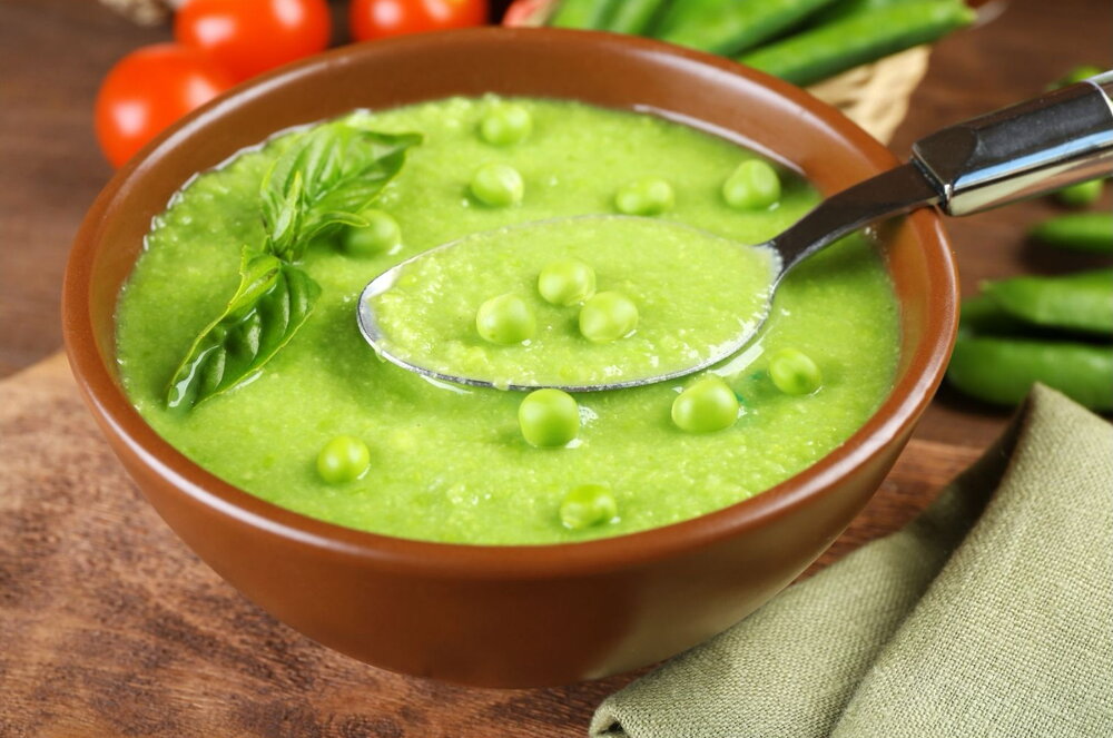 Creamy pea soup