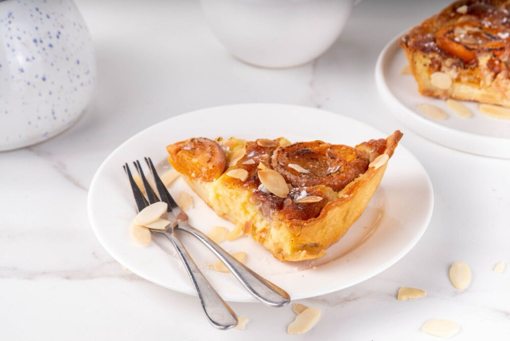 Pear and apricot frangipane tart