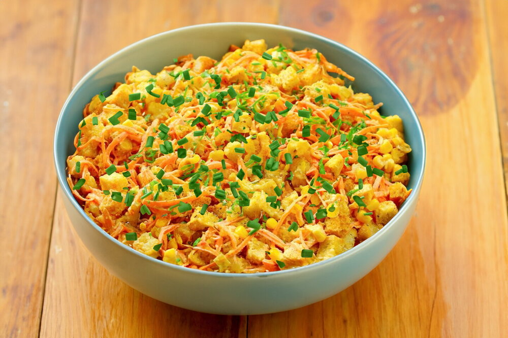 Salad with Korean-Style Carrots, Croutons, and Corn