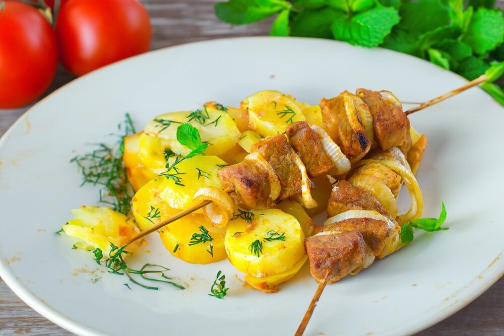Pork Skewers with Potatoes in the Oven