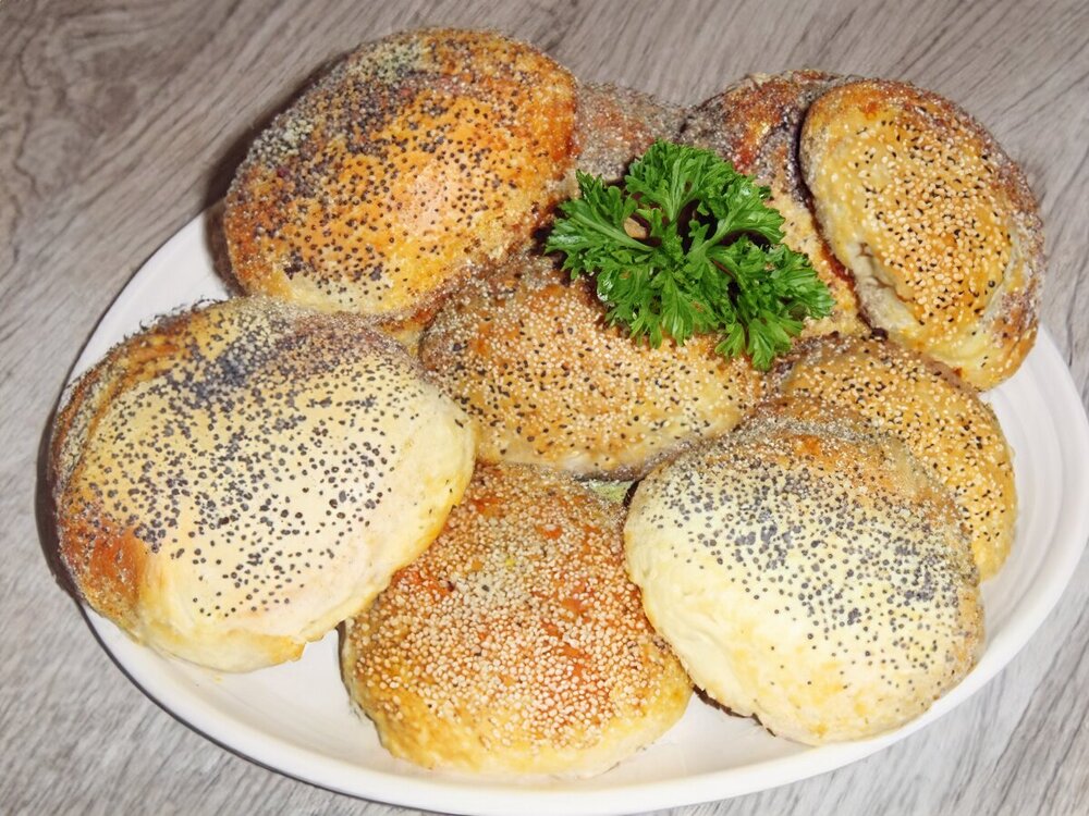 Water-Based Poppy Seed Buns