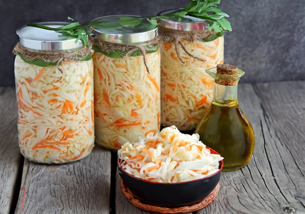 Quick Pickled Cabbage with Hot Brine and Vinegar
