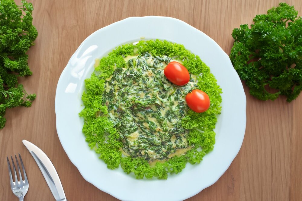 Creamed Spinach in a Skillet