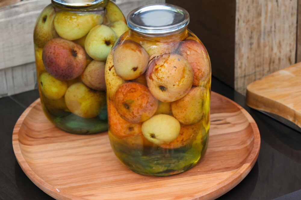 Apple Compote for Winter (3-Liter Jar)