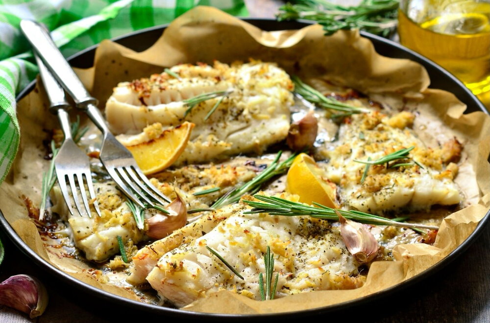 Roast cod with a lemon and garlic