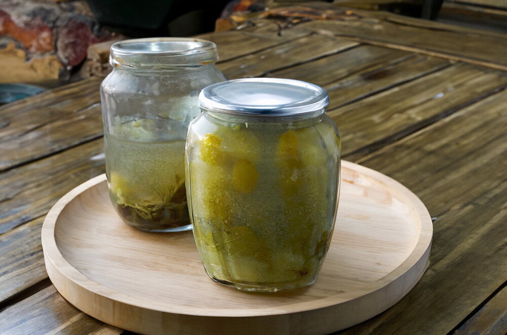 Sour Salt-Brined Cucumbers for Winter in Jars Without Vinegar