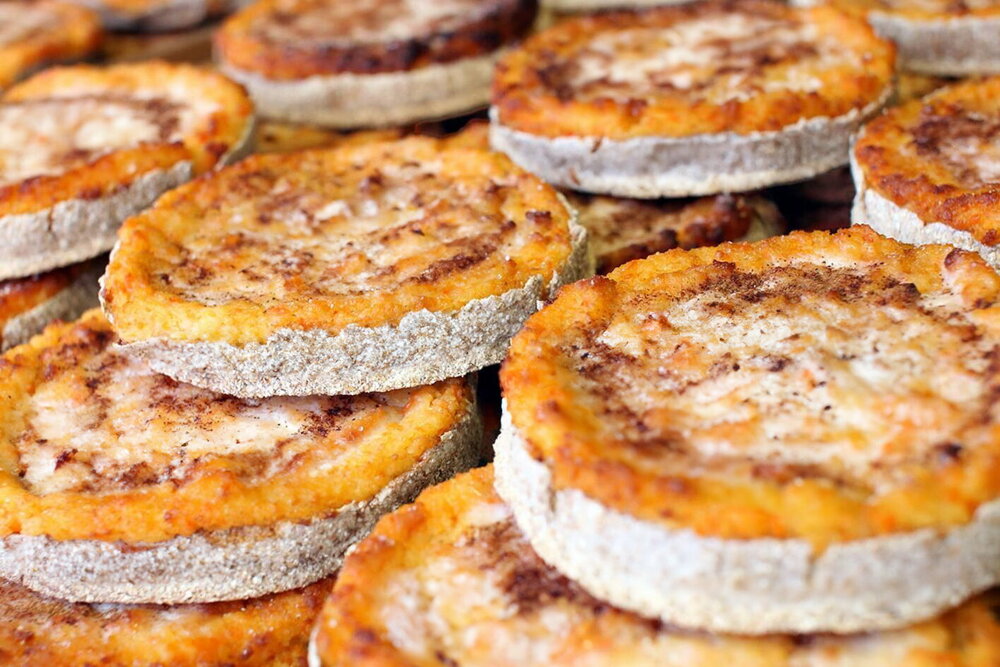 Latvian Rye Tarts with Potato and Carrot