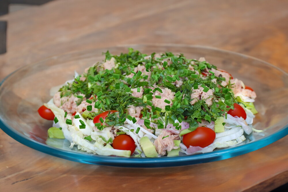 Salad with Tuna, Napa Cabbage, Avocado, and Cherry Tomatoes