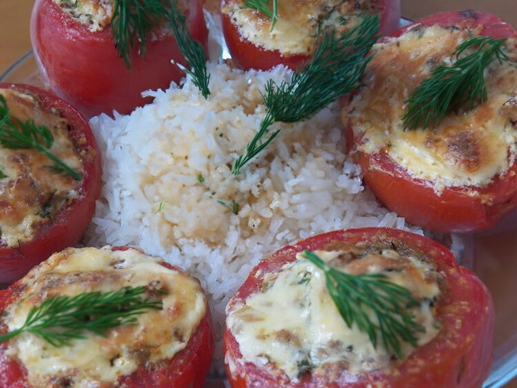 Baked Tomatoes with Meat in Foil