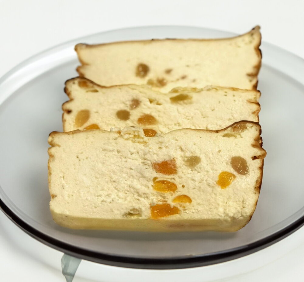 Tender Cottage Cheese Casserole with Raisins and Dried Apricots