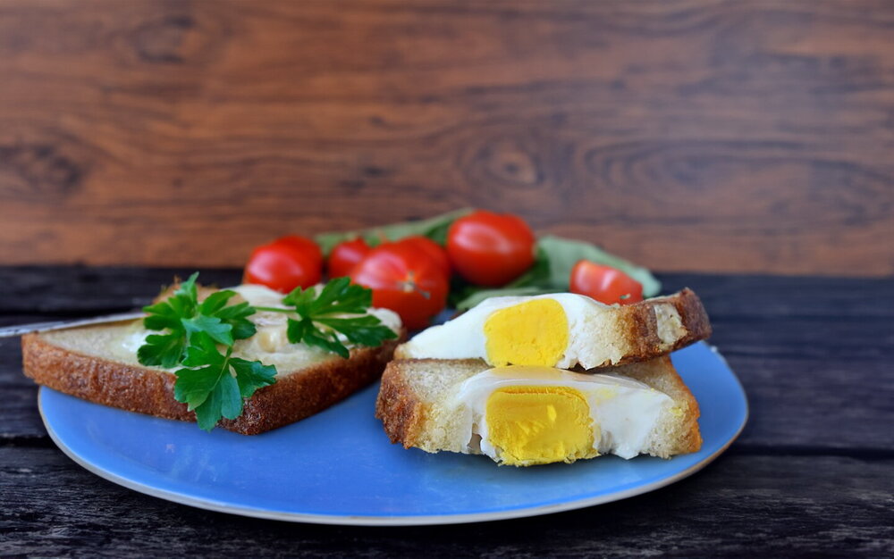 Fried Egg in Bread in a Pan