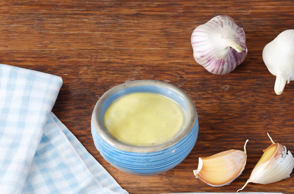Homemade Mayonnaise with Egg and Vinegar