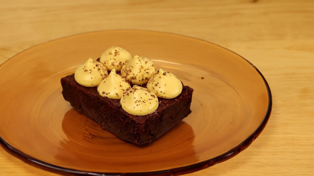 Chocolate Brownie with Whipped Caramel