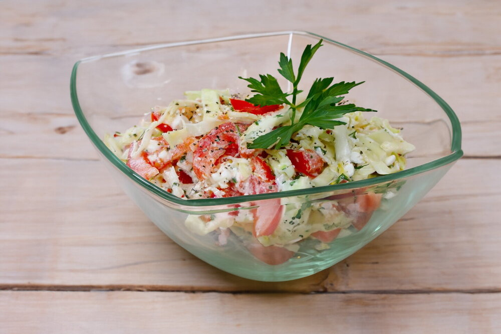Young Cabbage Salad with Tomatoes and Cottage Cheese
