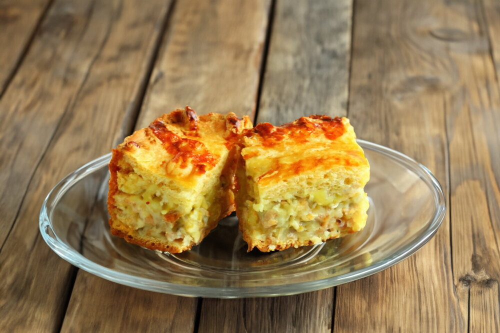 Puff Pastry Pie with Chicken and Potatoes
