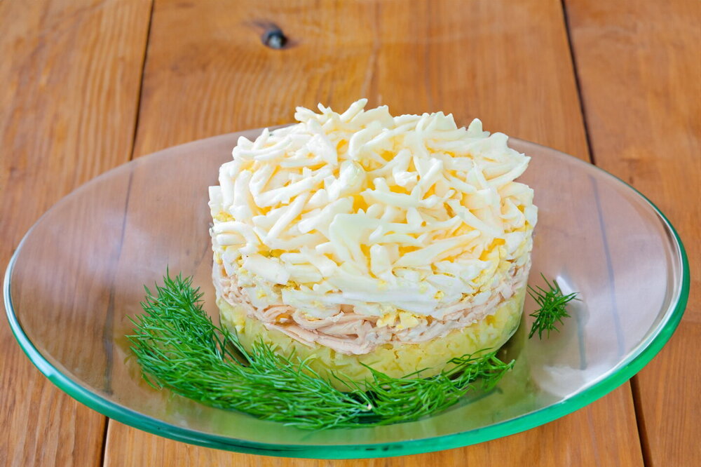 Salad with Processed Cheese and Chicken