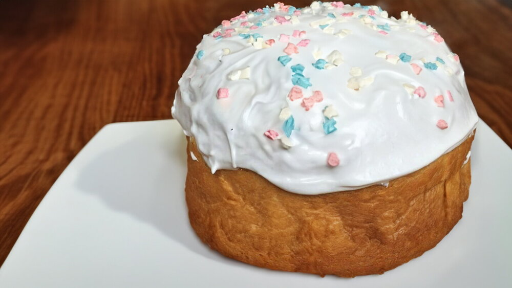 Soft Easter Sweet Bread with Cream and Vanilla Flavor