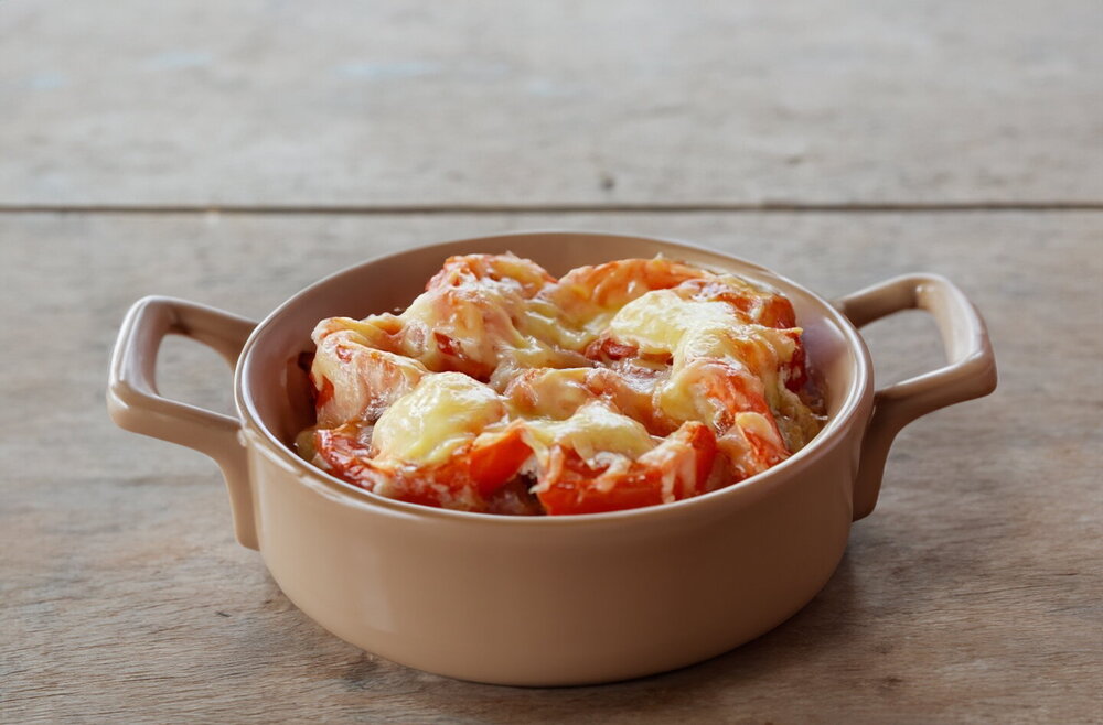 Oven-Baked Pork Belly with Cheese and Tomatoes