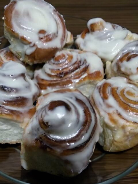 Frosting for Cinnamon Rolls and Other Baked Goods