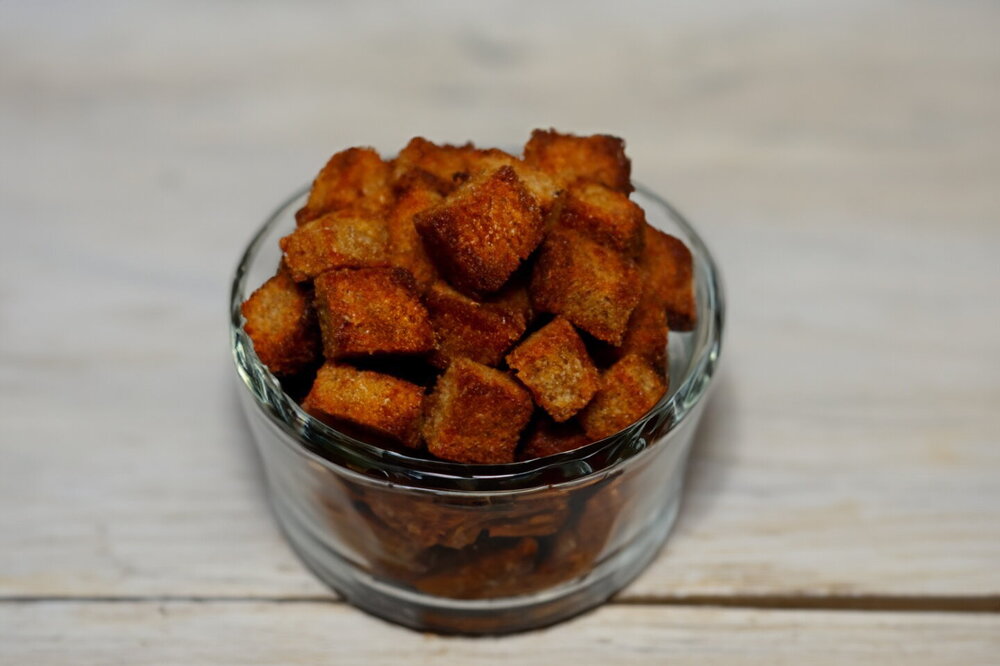 Oven-Baked Seasoned Croutons