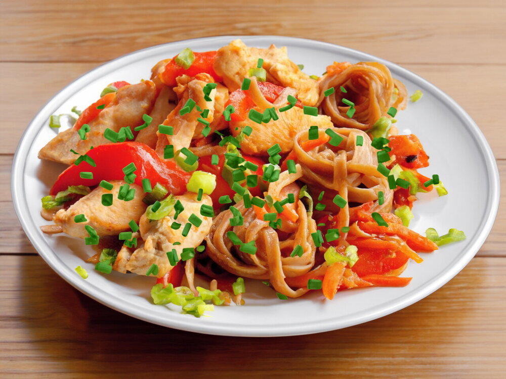 Buckwheat Noodles with Chicken and Vegetables
