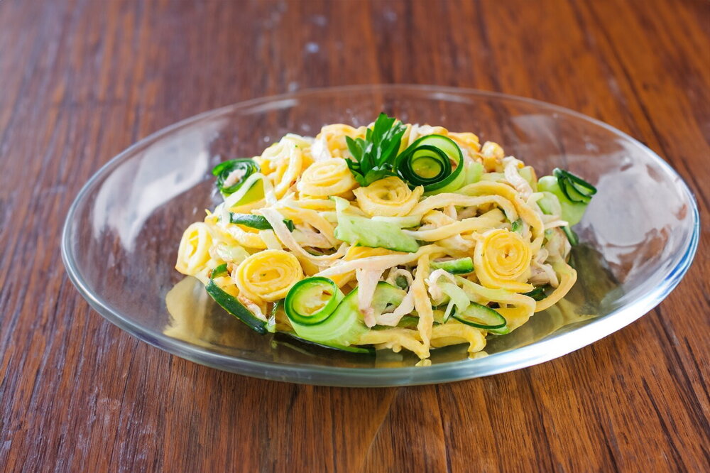 Mystery Salad for Guests with Egg Crepes