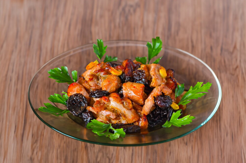 Turkey with Prunes in the Oven