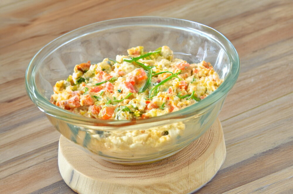 Olivier Salad without Mayonnaise with Yogurt and Chicken