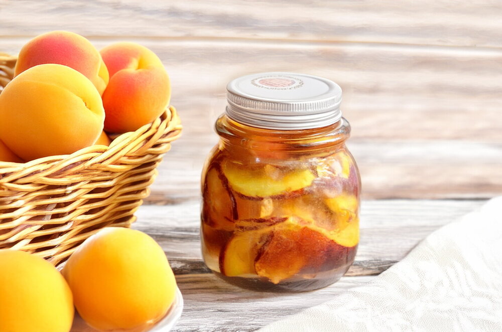 Canned Peaches for Winter
