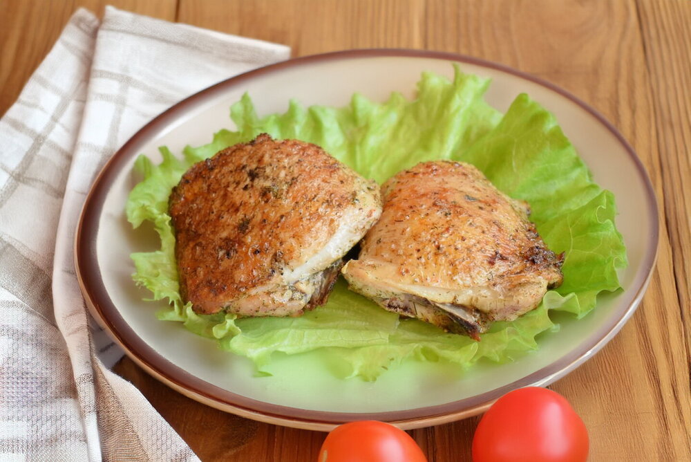 Pan-Fried Chicken Thighs with Paprika