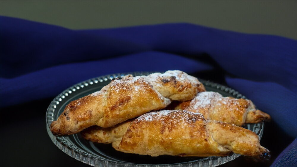 Cottage Cheese Crescent Rolls with Jam, Sugar, and Vanilla
