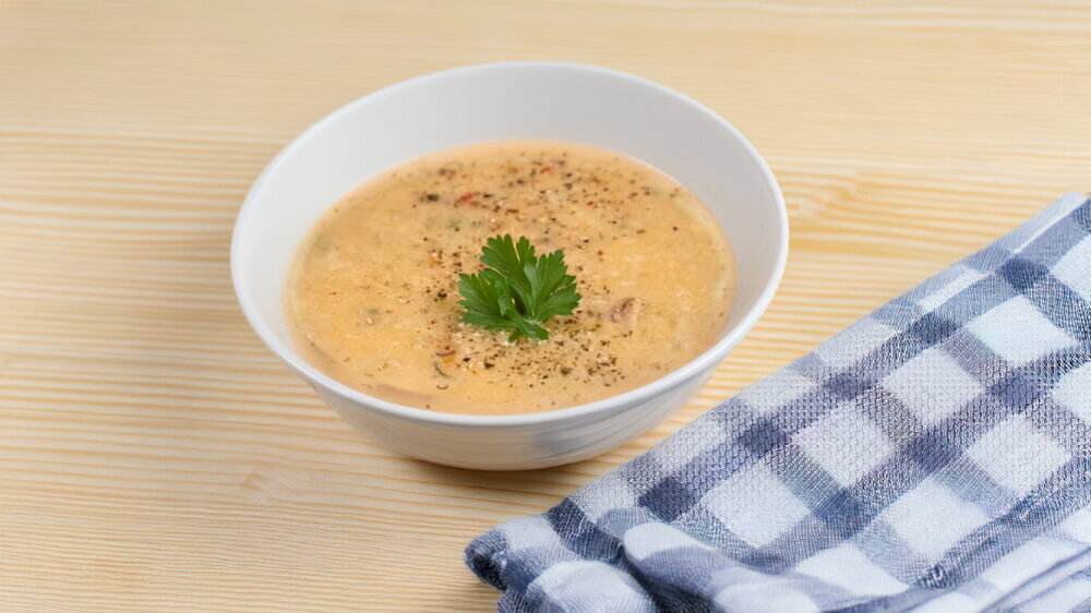 Creamy Pea Soup with Dry-Cured Smoked Sausage