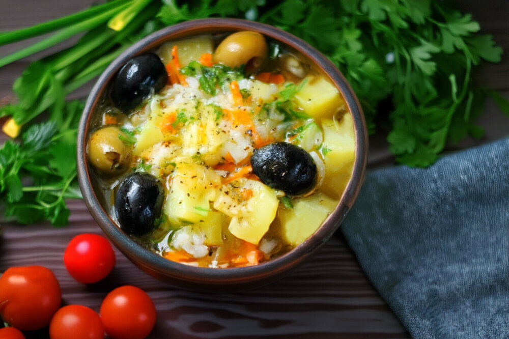 Soup with Rice and Olives
