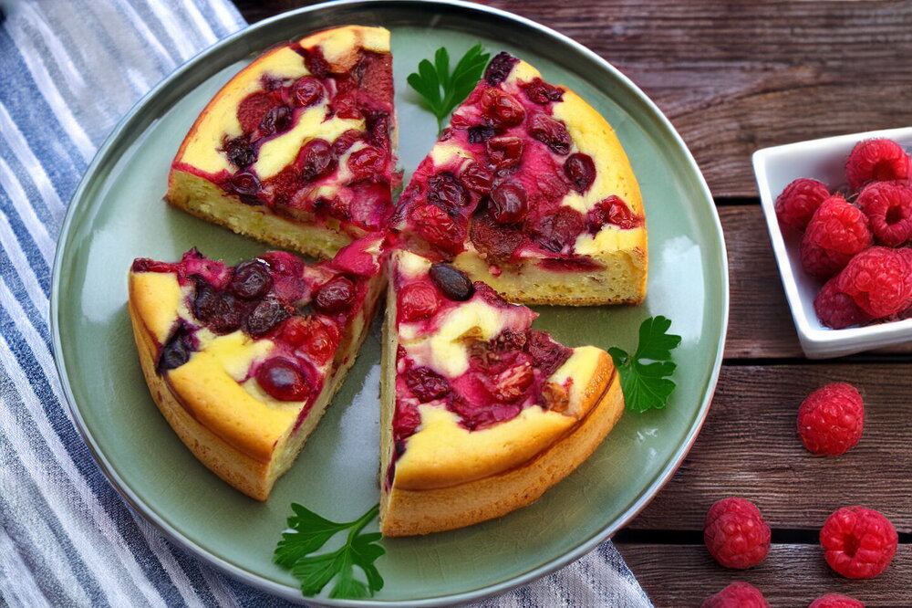 Sweet Kefir Berry Batter Cake